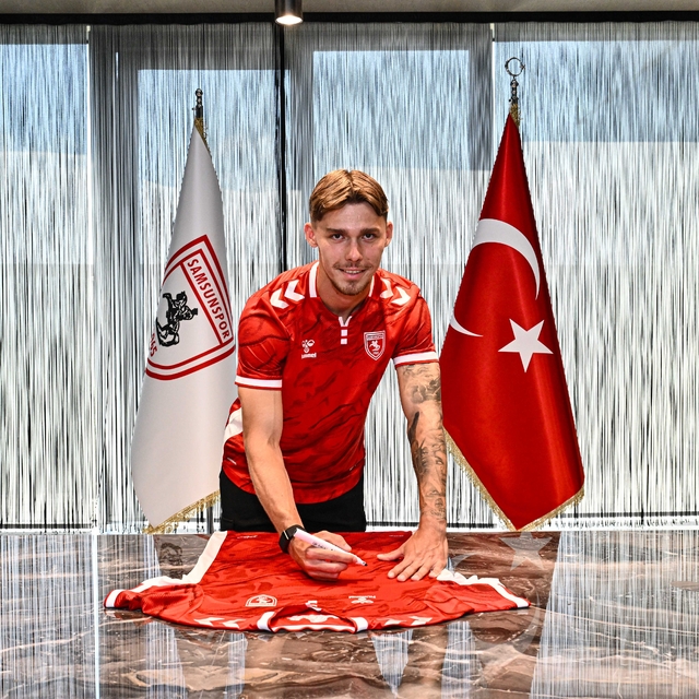 Samsunspor, Polonyalı stoper Drapinski ile 5 yıllık sözleşme imzaladı