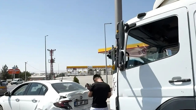 Siirt'te maddi hasarlı kaza