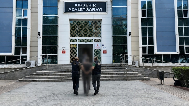 Terör örgütü propagandası paylaşımı yapan şüpheli gözaltına alındı
