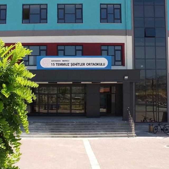 Depremde azalan derslik sayısı yeni okullarla arttı