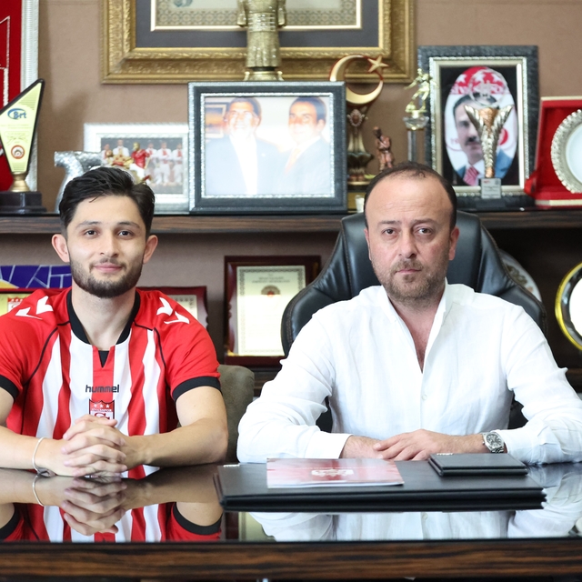 Sivasspor'da 4 imza birden