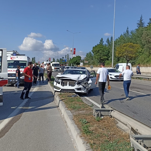 Havza'da zincirleme trafik kazası: 2 yaralı