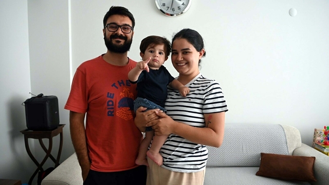 Almanya'ya gen tedavisi gören SMA'lı Teoman bebek döndü