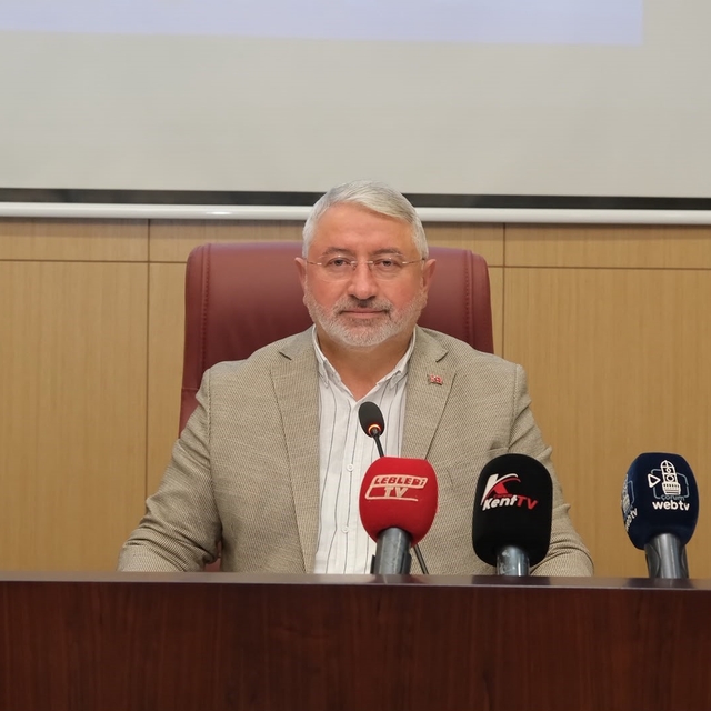 Başkan Aşgın'dan sentetik saha açıklaması: "Bu sözümüzü de tutacağız"