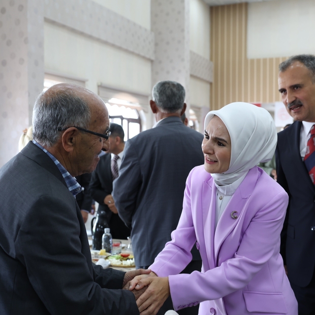 Bakan Göktaş, Ağrı'da şehit yakınları ve gazilerle buluştu: "Terörsüz Türki...