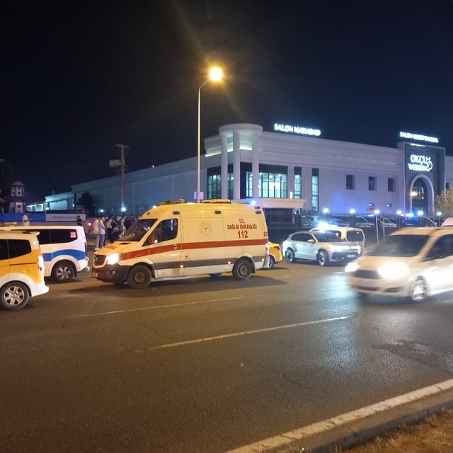 Düğünde tekmeli yumruklu kavga: 5 yaralı