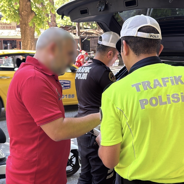 Plakasız motosikletiyle alkollü yakalanan sürücüye 71 bin lira ceza