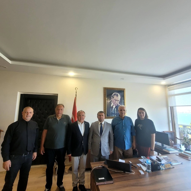 Ayvalık Ticaret Odası'ndan Kaymakam Ömer Çimşit'e hayırlı olsun ziyareti
