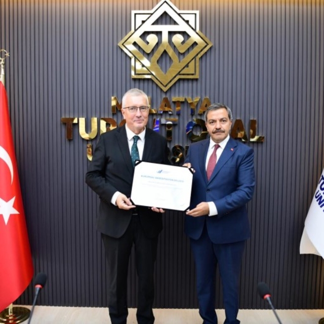 Malatya Turgut Özal Üniversitesi, Kurumsal Akreditasyon Belgesi'ni aldı