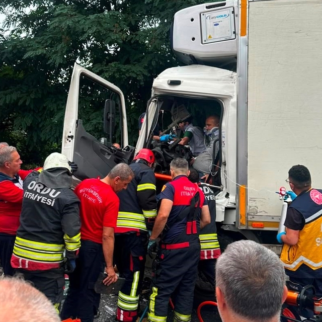 Ordu'da zincirleme trafik kazası: 4 yaralı
