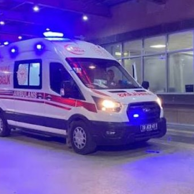 Çorum'da elini yem kırma makinesine kaptıran çiftçi, ağır yaralandı