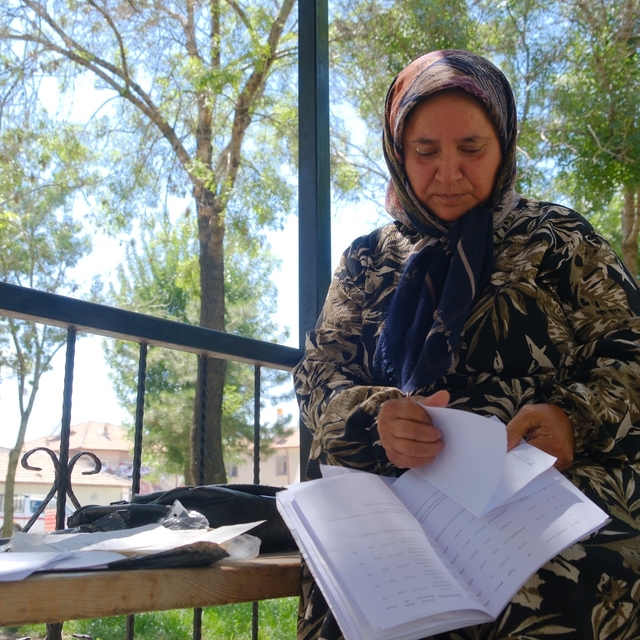 Gözü yaşlı anne 28 yıllık sır perdesinin aralanmasını istiyor
Doğumdan 3 ha...