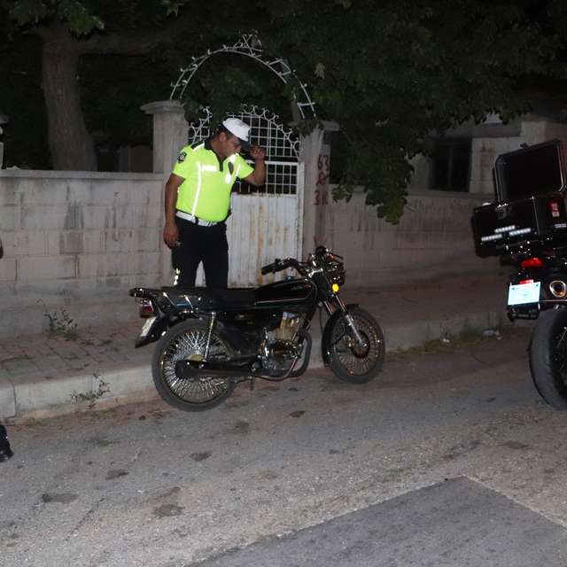 Karaman'da polisin 'dur' ihtarına uymayan motosiklet sürücüsüne 402 bin lir...