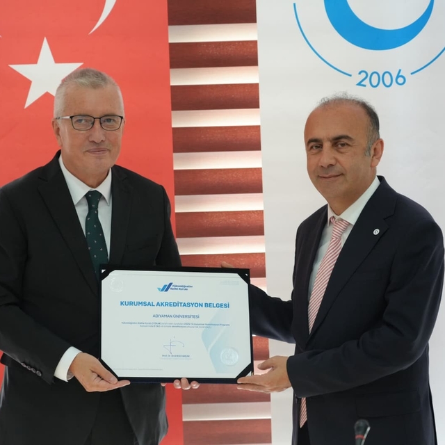 YÖKAK'tan Adıyaman Üniversitesi'ne kurumsal akreditasyon belgesi