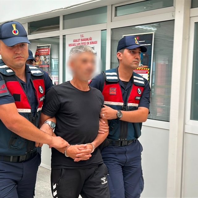 Kocaeli'de suç örgütü operasyonunun firari 2 şüphelisi yakalandı