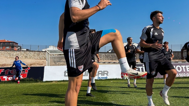 Bandırmaspor yönetimi yeni sezon hazırlıklarını değerlendirdi