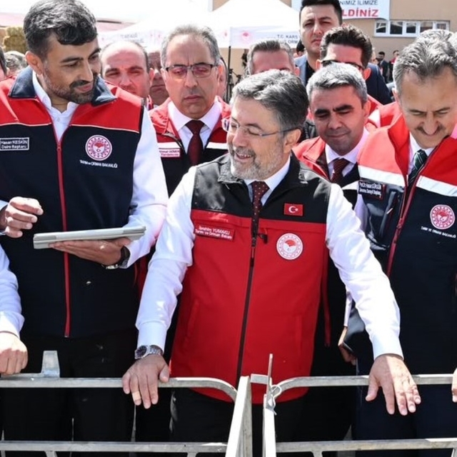 Bakan Yumaklı Kars'ta Tarım ve Hayvancılığın Gücünü Anlattı: Büyükbaş ve Kü...