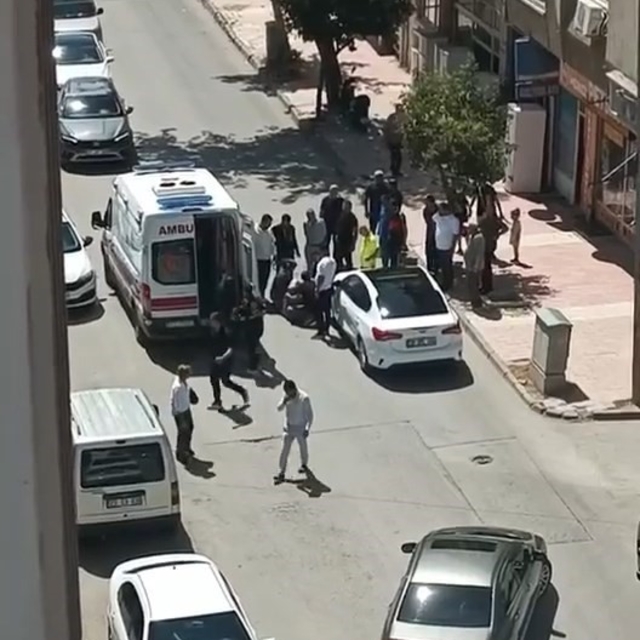 Elazığ'da otomobilin çarptığı yaya yaralandı