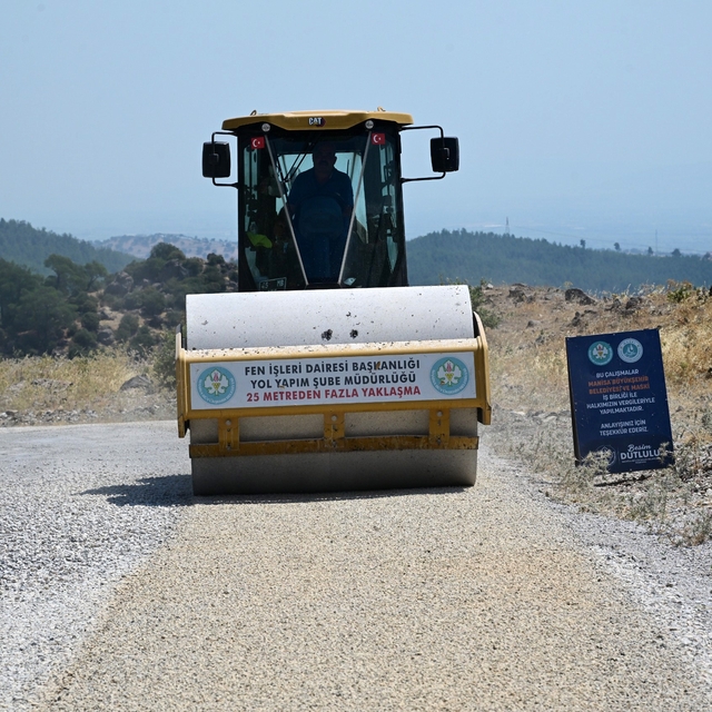 Yuntdağı'nda 10 kilometrelik yol yenileniyor