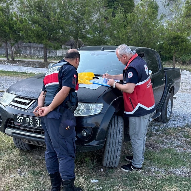 Kastamonu'da kaçak palamut avlayan 10 kişiye cezai işlem uygulandı