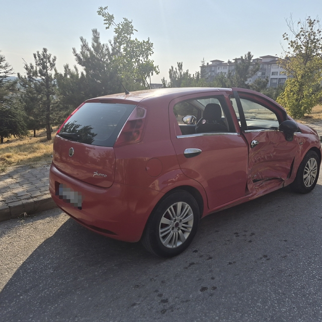 Eskişehir'de otomobille ticari taksi çarpıştı: 6 yaralı