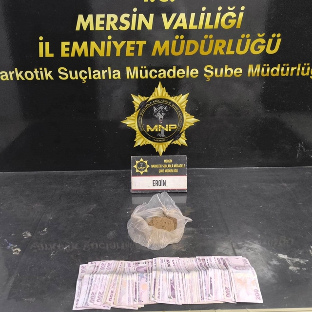 Mersin'de zula eve narkotik baskını: 190 gram eroin ele geçirildi