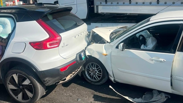 Karapınar'da otomobiller çarpıştı: 2 yaralı