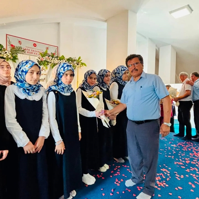 Merkezefendi'de hafızlık gururu 7. sınıfa başlamadan hıfzını tamamladı