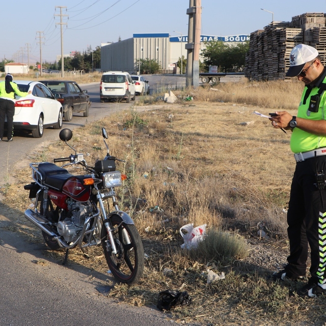Karaman'da otomobille motosiklet çarpıştı: 1 yaralı