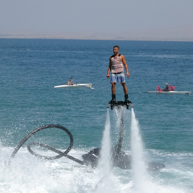 Van Gölü'nde adrenalin dolu festival
Van Gölü'nde 12. Su Sporları Festivali...
