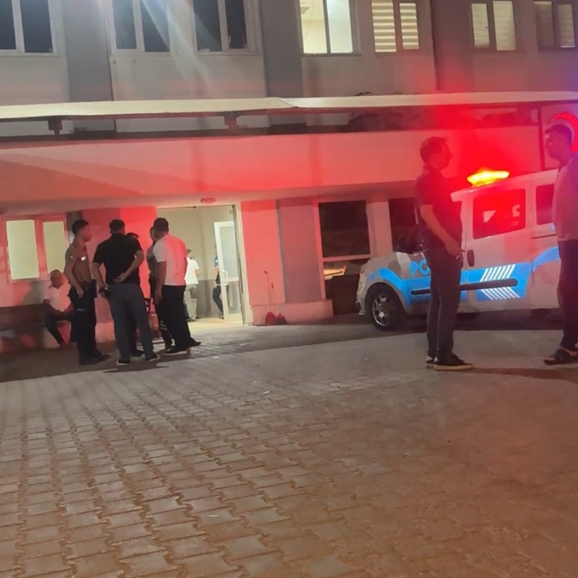 Siirt'te boğazına yabancı cisim kaçan 2 yaşındaki çocuk ağır yaralandı