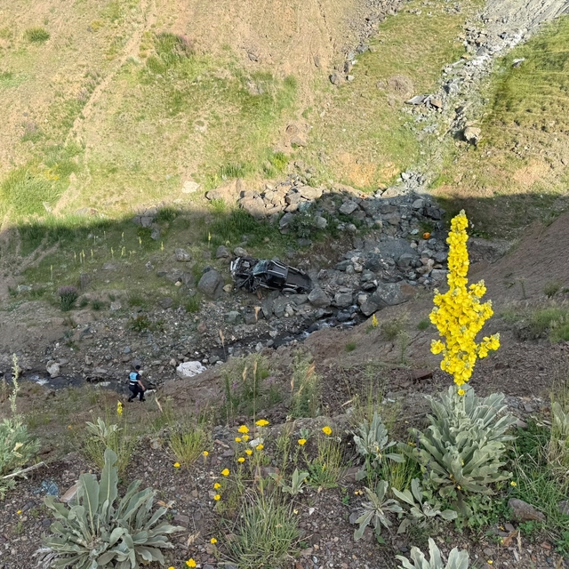 Palandöken Geçidi'nde feci kaza: 150 metrelik uçuruma yuvarlandı