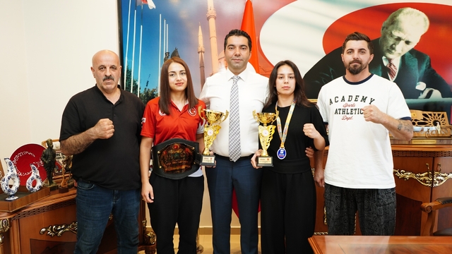 Milli sporculardan Başkan Demirci'ye şampiyonluk ziyareti