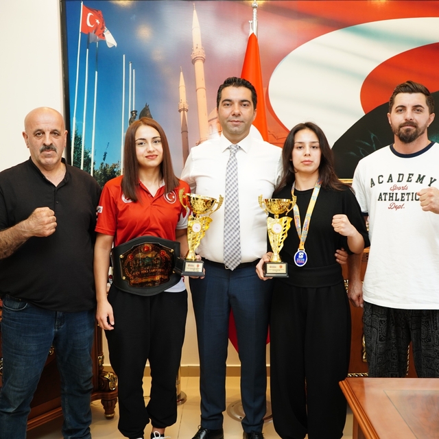 Milli sporculardan Başkan Demirci'ye şampiyonluk ziyareti