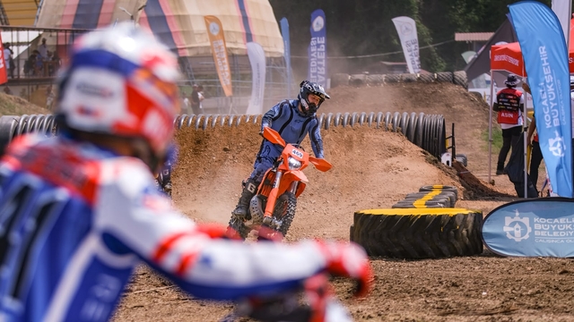 Süper Enduro'da start verildi