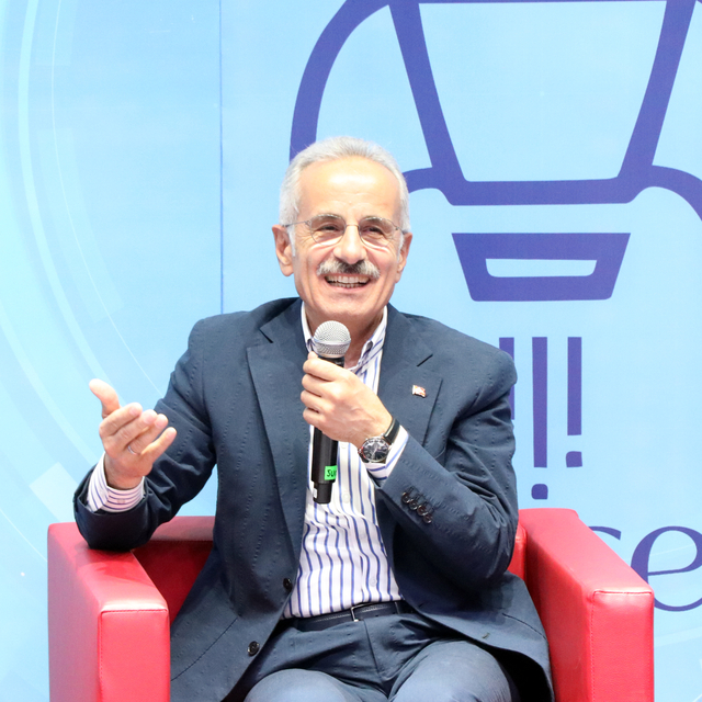 Bakan Uraloğlu: Yerköy-Kayseri YHT Hattı, Türkiye Yüzyılı'nın ulaşım vizyon...