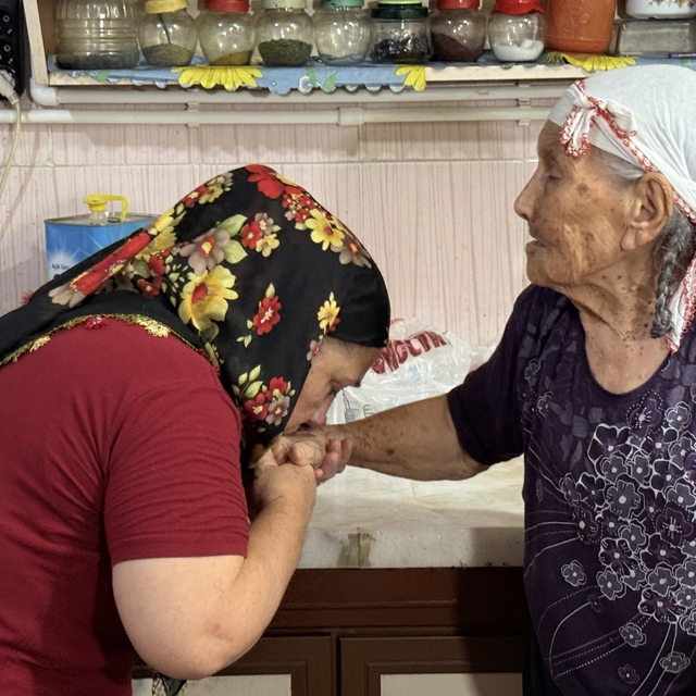 Milyonluk miras kavgasında anne-kız yüzleşti: Elini öptü, 'Ben yapmadım' de...