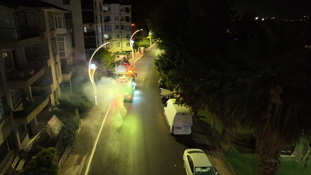 Karamürsel'deki 1,2 kilometrelik caddede üstyapı çalışmaları tamamlandı