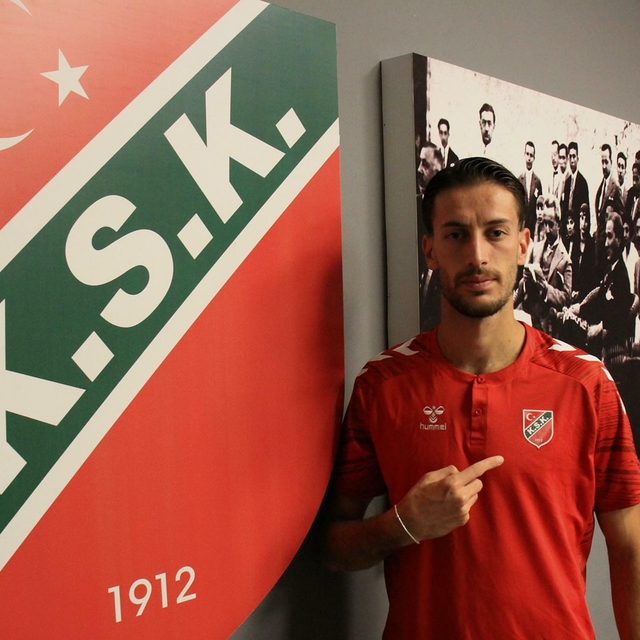 Karşıyaka'ya Manisa FK'dan Ensar icrası