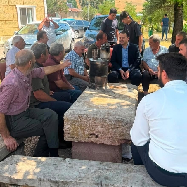 Demirözü Kaymakamı Ahat köy ziyaretlerinde bulundu