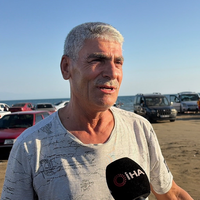 Burnaz Plajı'nda yaz yoğunluğu drone ile görüntülendi