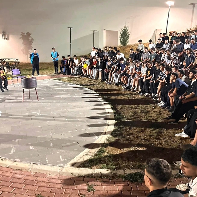 Rektör Kızıltoprak, Murat Dağı'nda gençlerle kamp ateşi başında buluştu