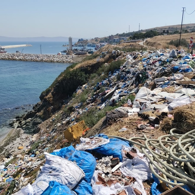 Kapıdağ Yarımadası koyları çöplüğe döndü