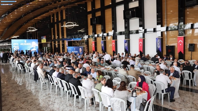 AK Parti'den vefa programı