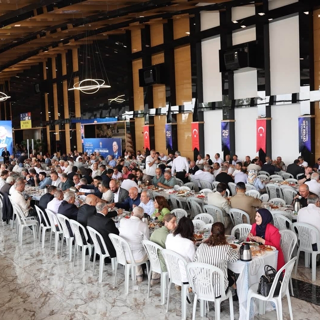 AK Parti'den vefa programı