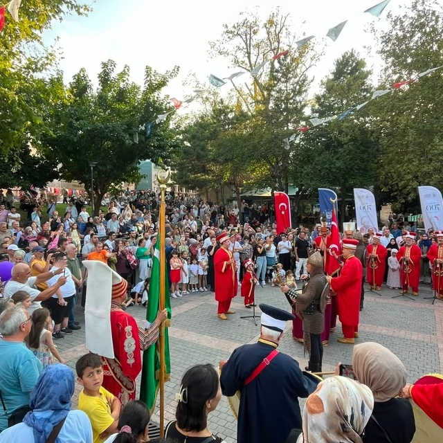 Bursa'da 700 yıllık fetih ruhu marşlarla yaşatılıyor