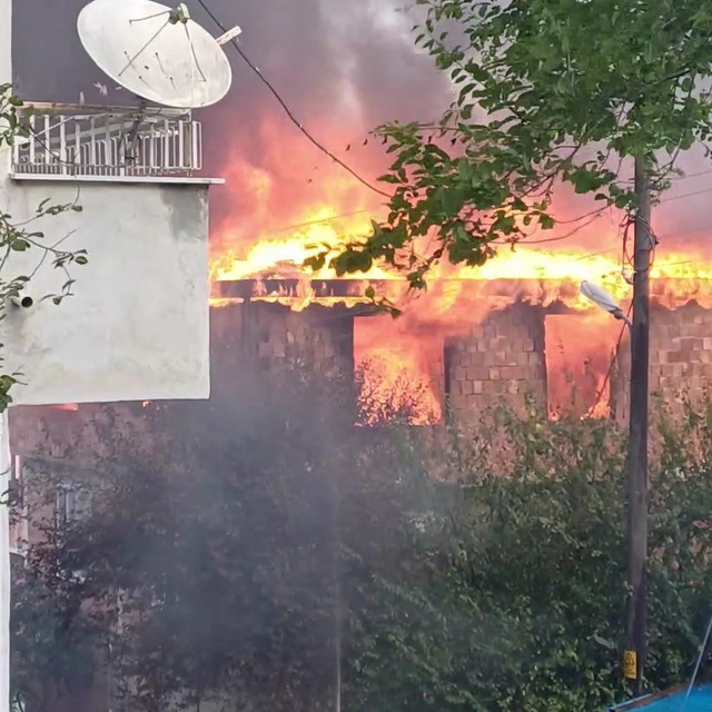 Ordu'da çatı katı yangınında 1 ton fındık küle döndü