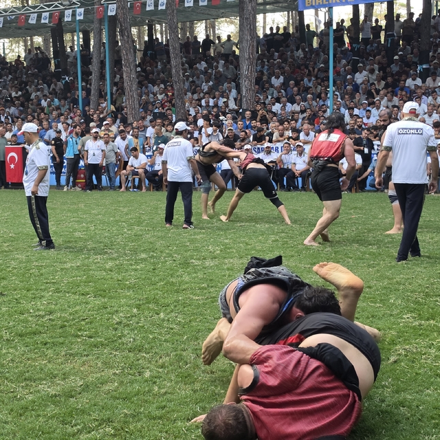Aba güreşleri Türk dünyasını Hatay'da buluşturdu