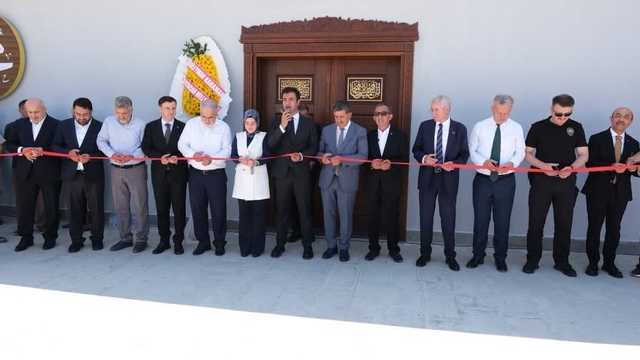 Erzincan'da Kahraman Tanoğlu Camii ibadete açıldı