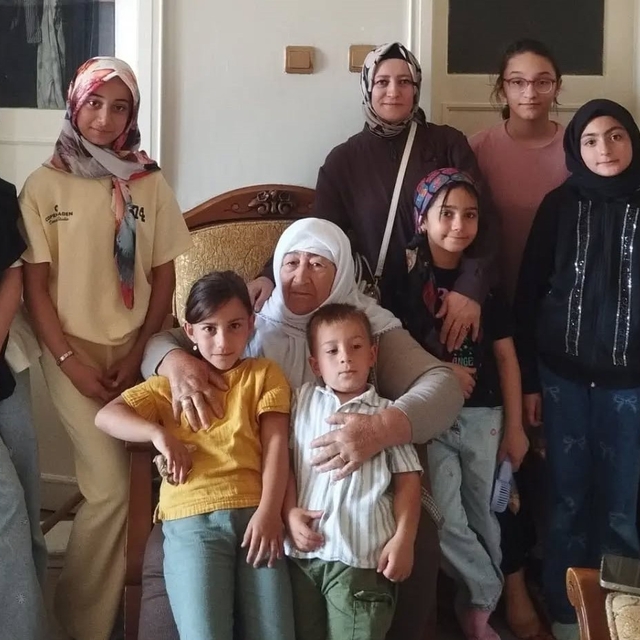 Yaz Kur'an kursu öğrencilerinden yaşlılara ziyaret
